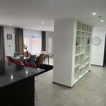 Plain-pied En Alsace Apartment *